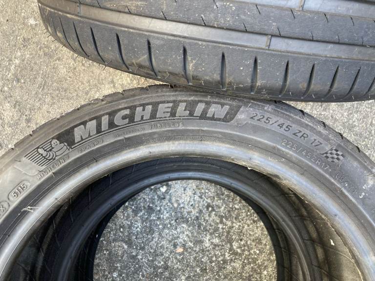 3 x Michelin Pilot Sport 4 - 225/45 ZR17