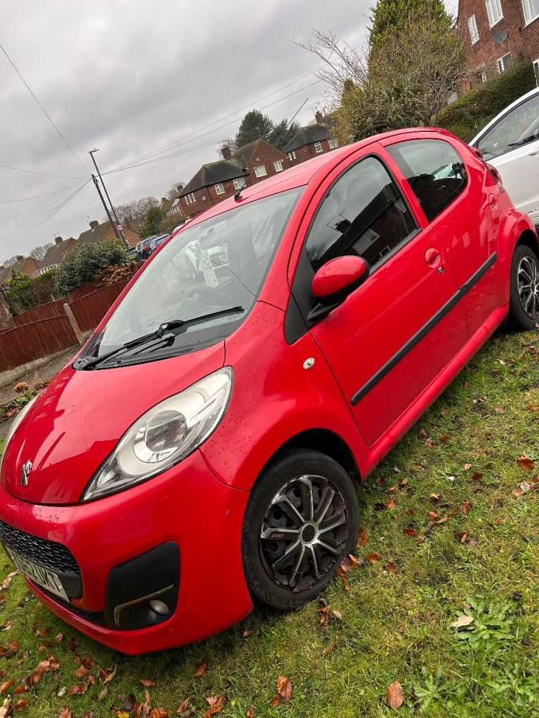 Peugeot, 107, Hatchback, 2013, Manual, 998 (cc), 5 doors