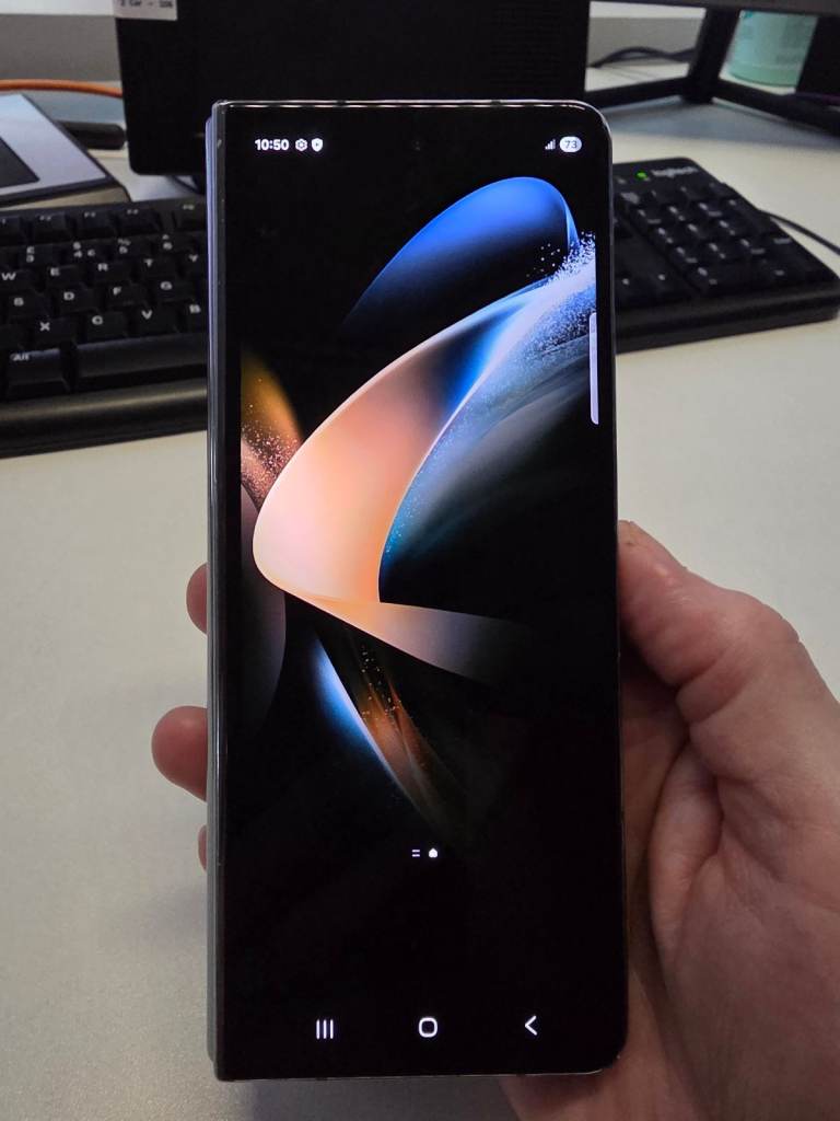 Samsung Z Fold 4