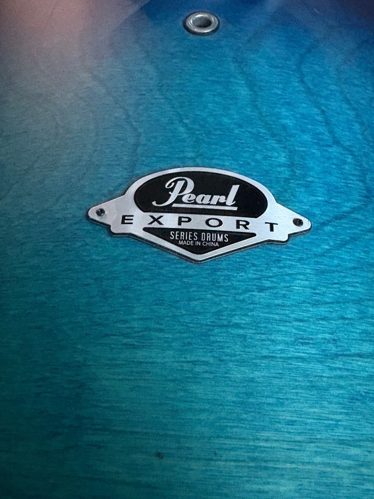 Pearl Export 5 piece Drum Kit