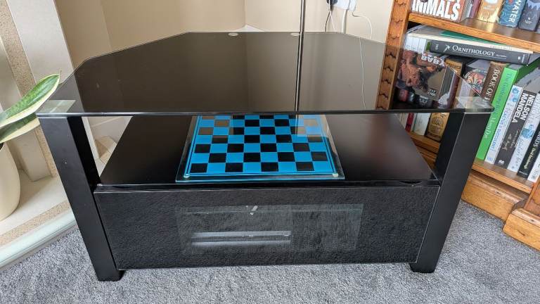 Black Glass TV Stand with Shelf – Great Condition