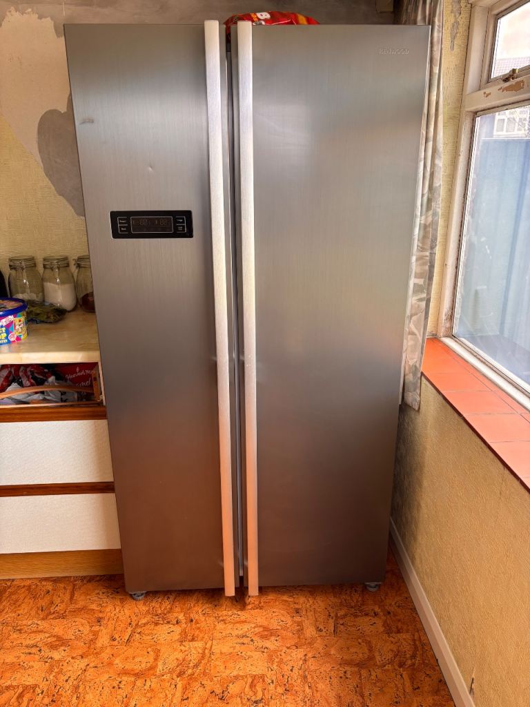 American style kenwood fridge freezer. 