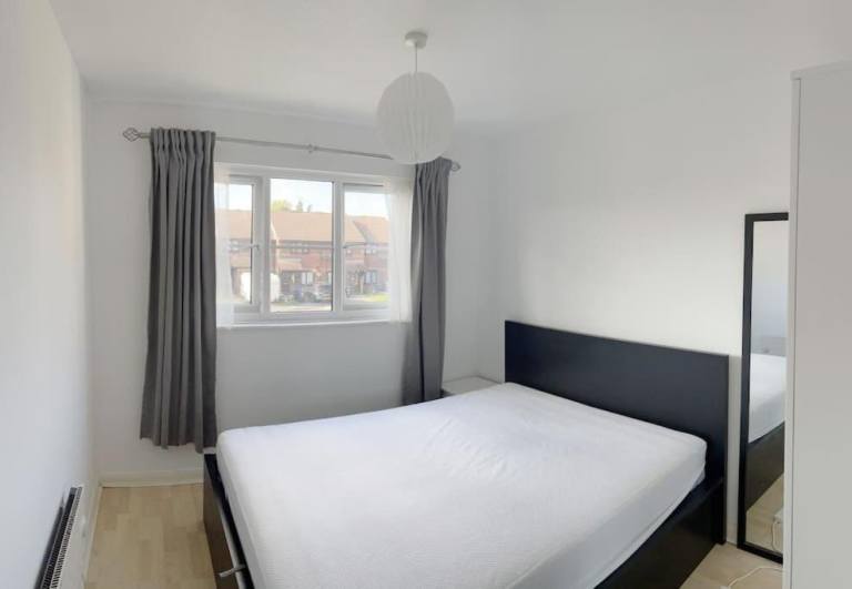Large Double Room to Rent – Plumstead