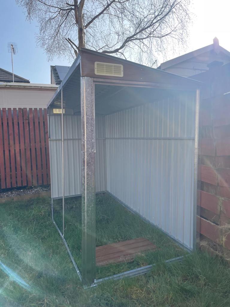 Wall Mounted Metal Shed