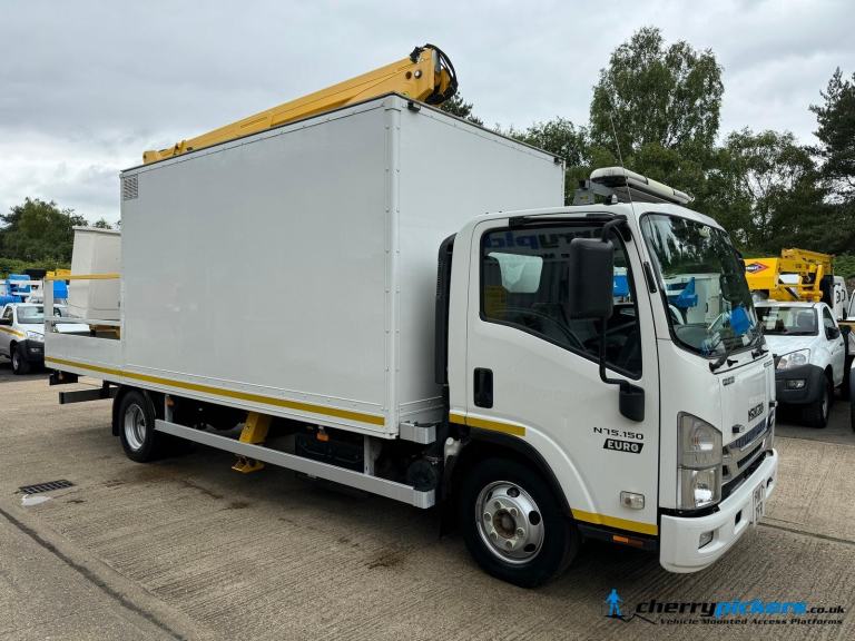 2017 Isuzu N75 SkyKing Cherry Picker Access Platform - TRADE EXPORT