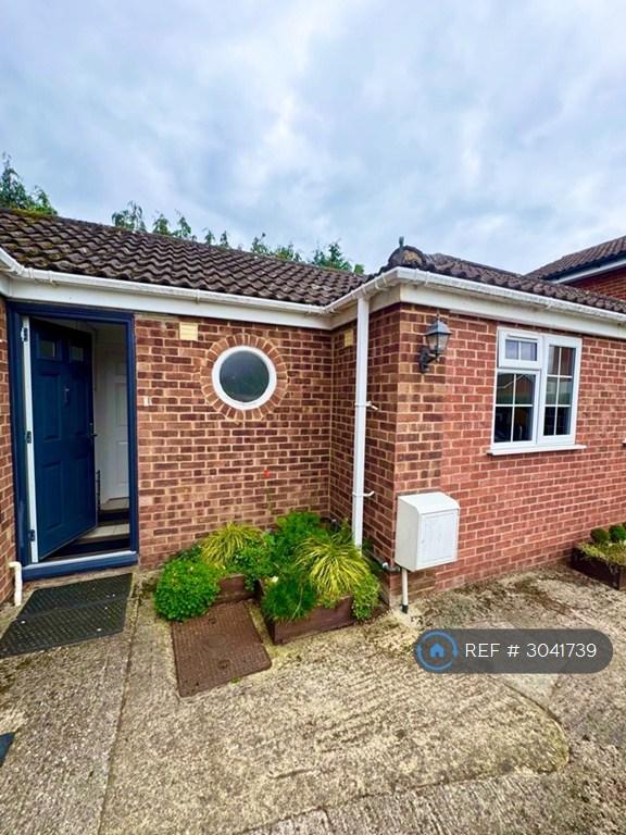 1 bedroom flat in Spencers Wood, Reading, RG7 (1 bed) (#3041739)