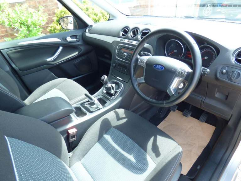 FORD GALAXY 1.6 TDCi Zetec ** 7 SEATER** **15 MONTHS WARRANTY** **12 MONTHS