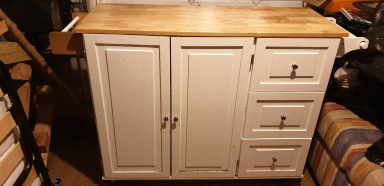 Kitchen island on wheels