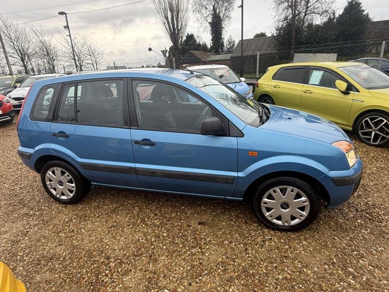FORD FUSION 1.4 Style + Blue Auto Petrol 2010
