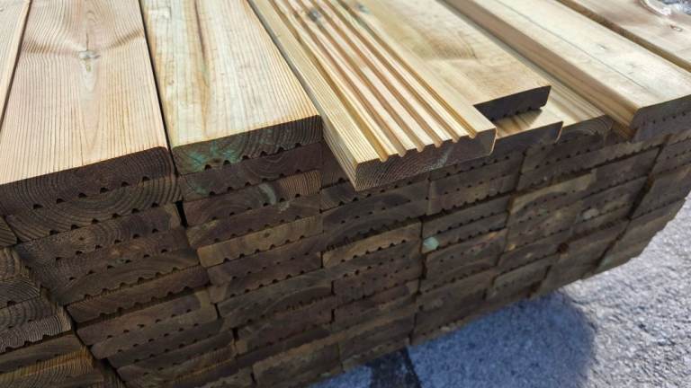 💥 Decking Boards 125mm X 30mm Pressure Treated Green