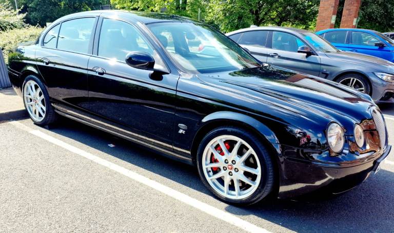 Jaguar S-TYPE R V8 (Supercharged)