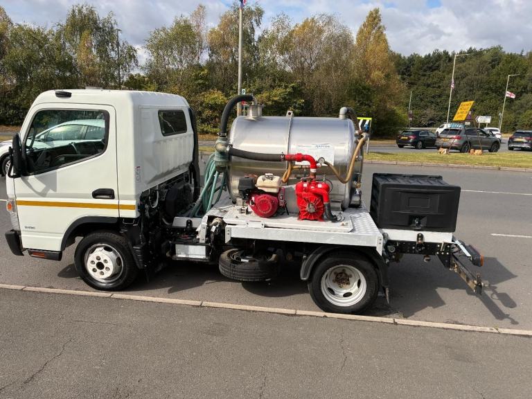 MITSUBISHI CANTER 3C13 MANUAL 3.5T TOILET EMPTIER /TANKER £23950+ VAT
