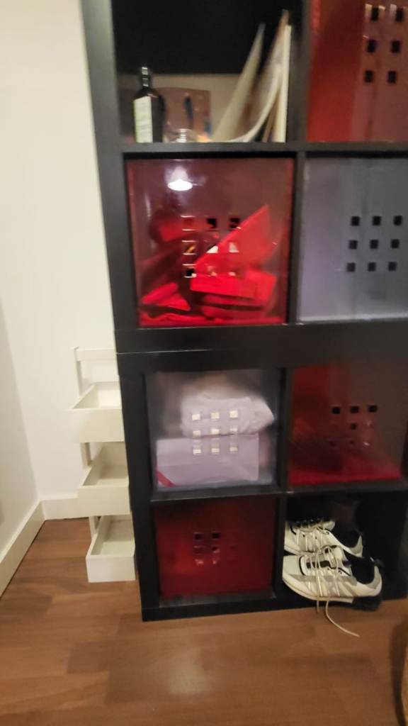 Ikea kallax unit, in very good condition 