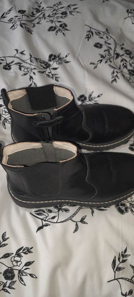 Lelli Kelly boots size 34/uk 2 £8