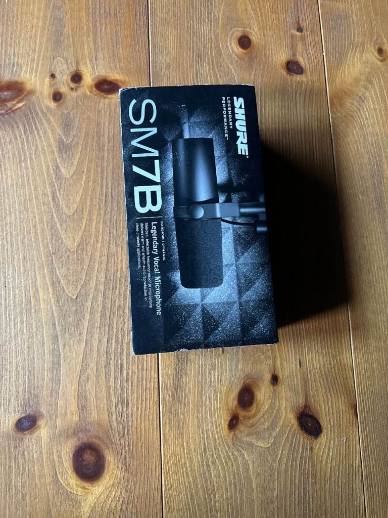 Shure SM7B Cardioid Dynamic Vocal Microphone - Black