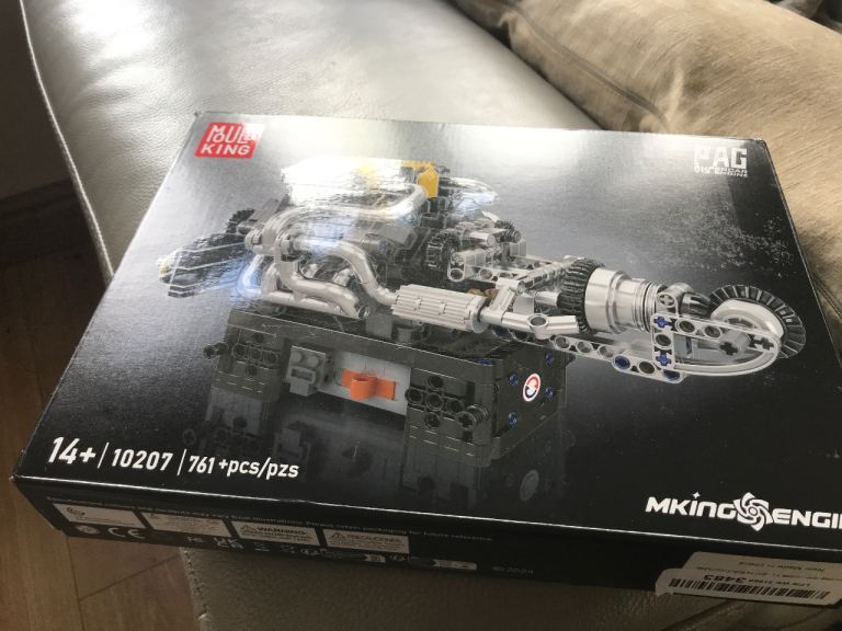 New M King Engine Building Block Set 10207, 761+ pcs