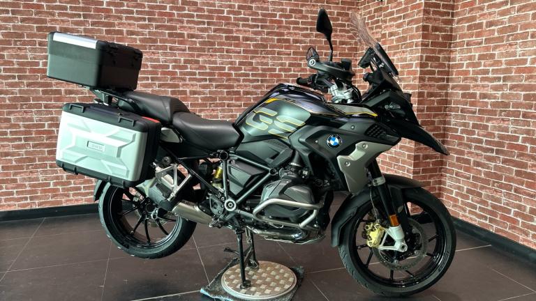 2019 BMW R1250 BMW R1250 GS DUEL Petrol Manual