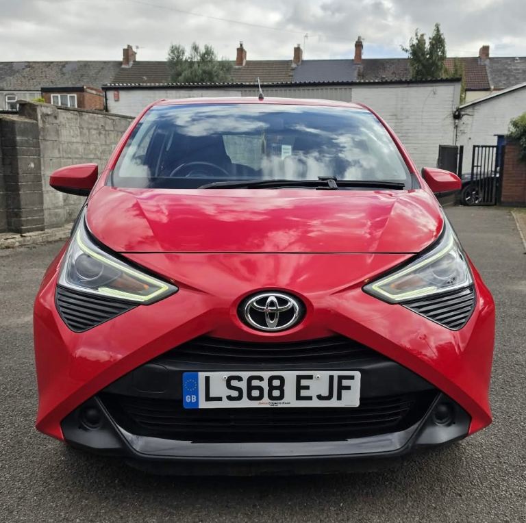Toyota, AYGO, Hatchback, 2018, Manual, 998 (cc), 5 doors