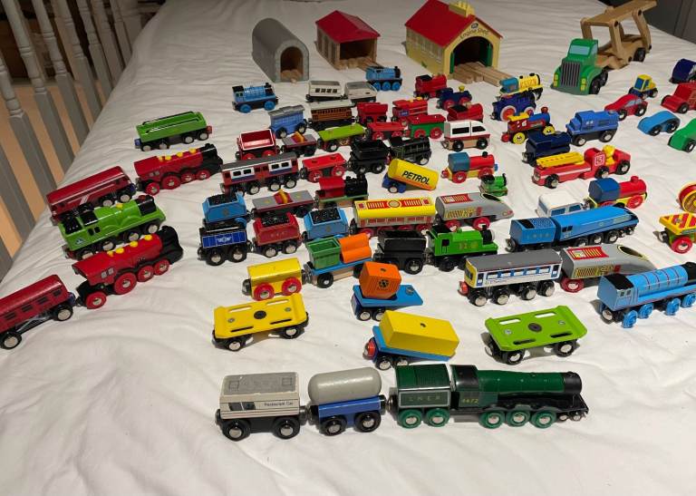 Brio train set bundle - track, trains incl battery powered, bridges