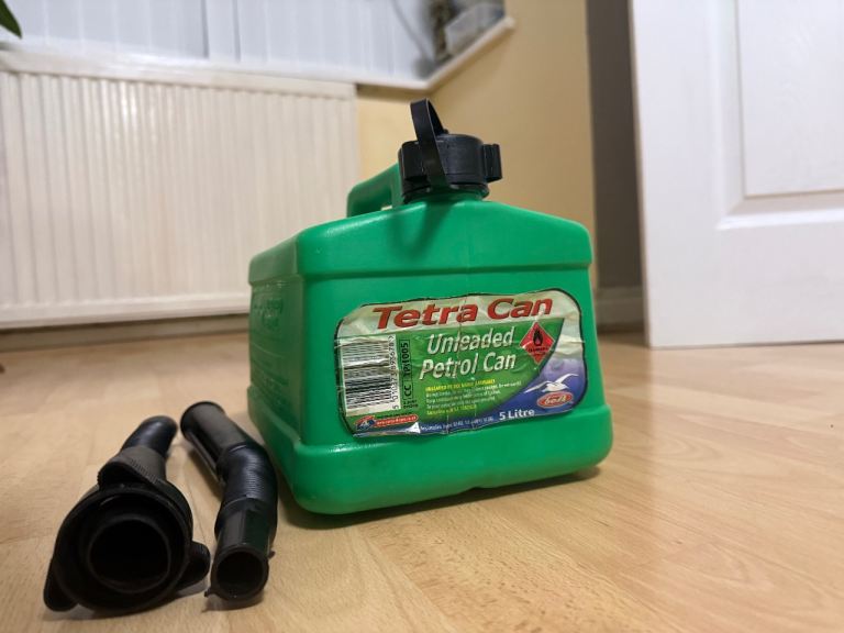 Tetra Can 5L Green Unleaded Petrol Can – Hardly Used – £4 ONO