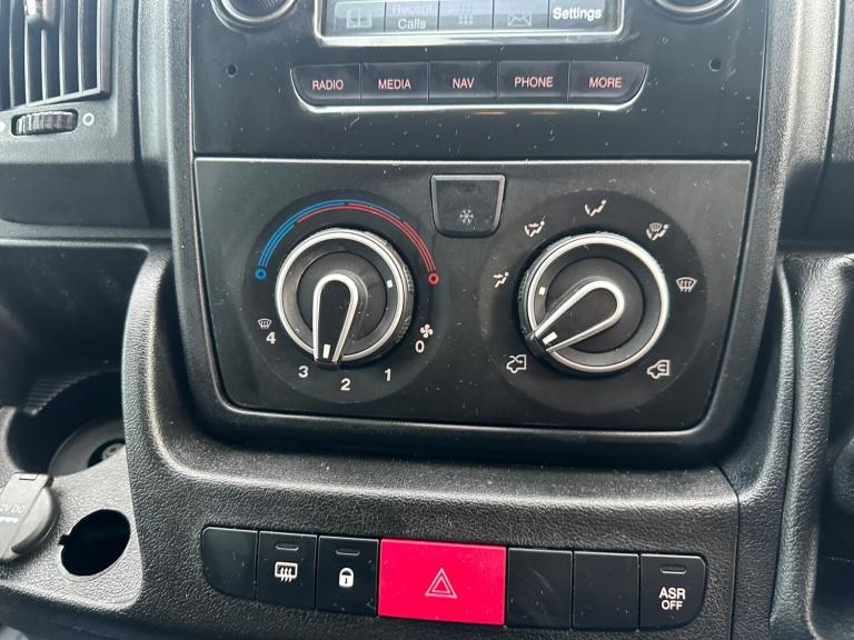 2018 Peugeot Boxer 2.0 BlueHDi H2 Professional Van 130ps PANEL VAN DIESEL Manual