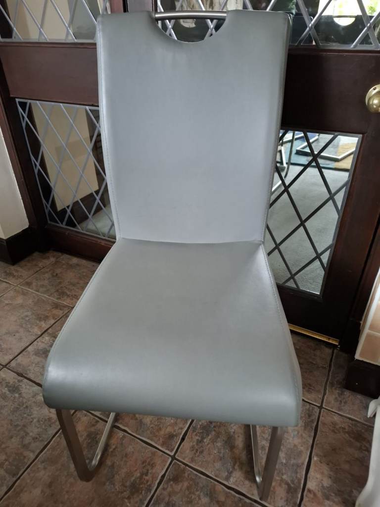 Dining Table & 6 chairs