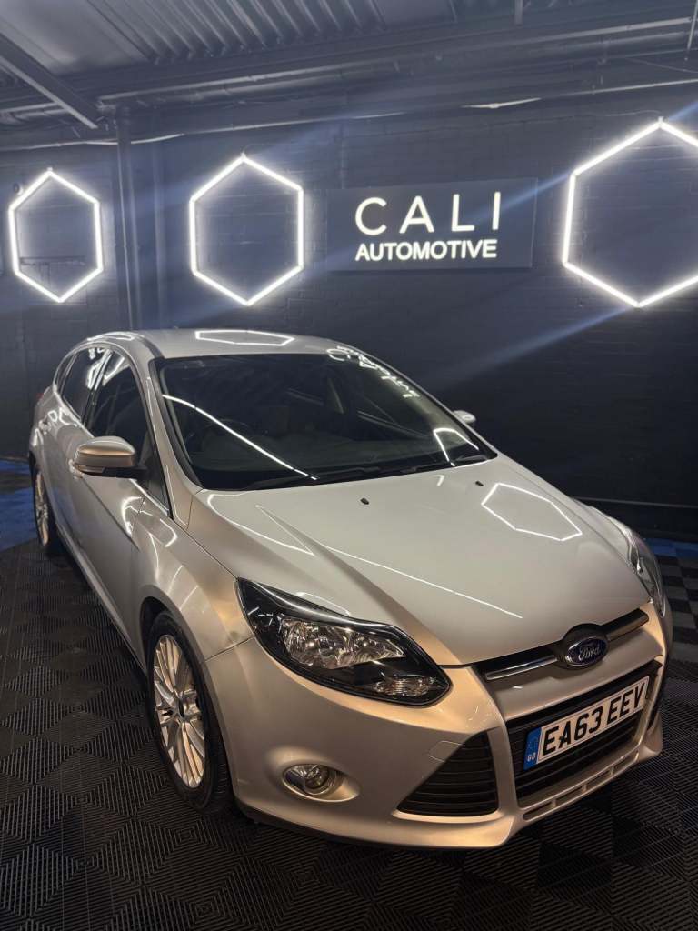2013 Ford Focus 1.6 TDCi 115 Zetec 5dr HATCHBACK DIESEL Manual