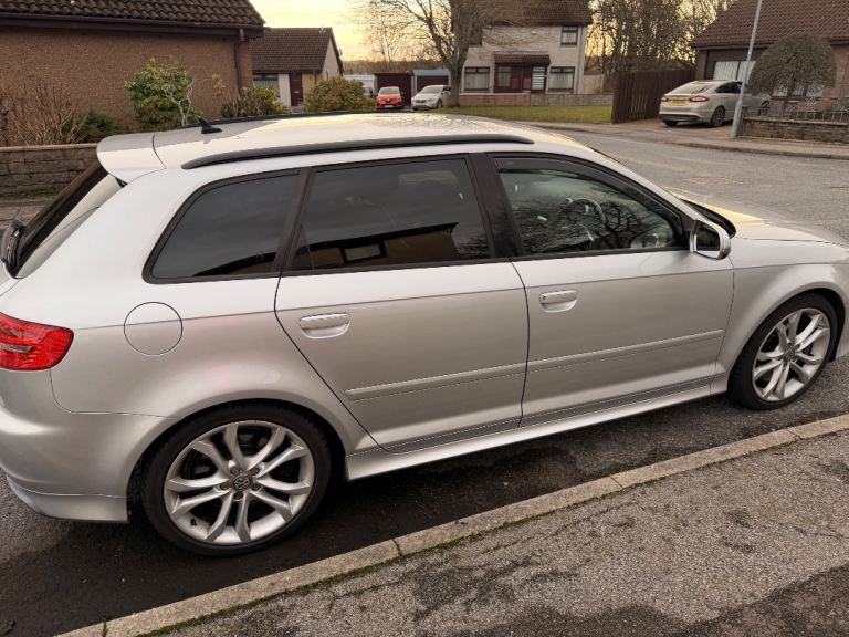 Audi, A3, Hatchback, 2011, Semi-Auto, 1984 (cc), 5 doors