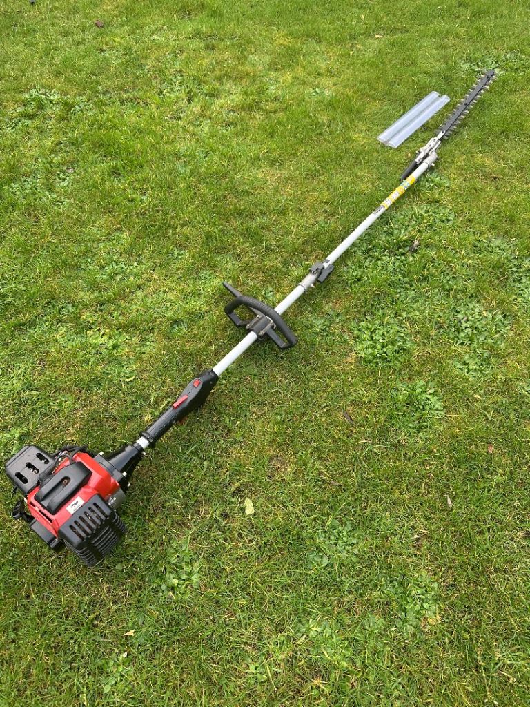 Cobra long reach petrol hedge cutter like new lawnmower mower trimmer clippers 