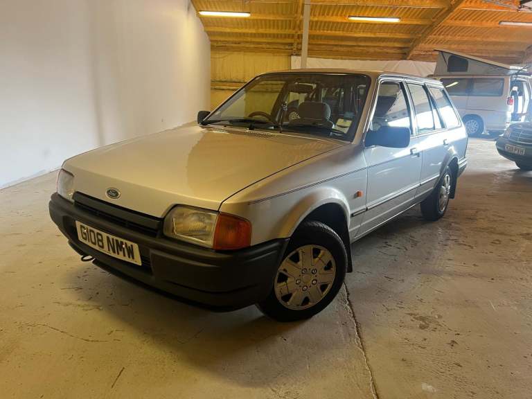 Ford Escort MK4 1.6GL Estate - Walk Around Video