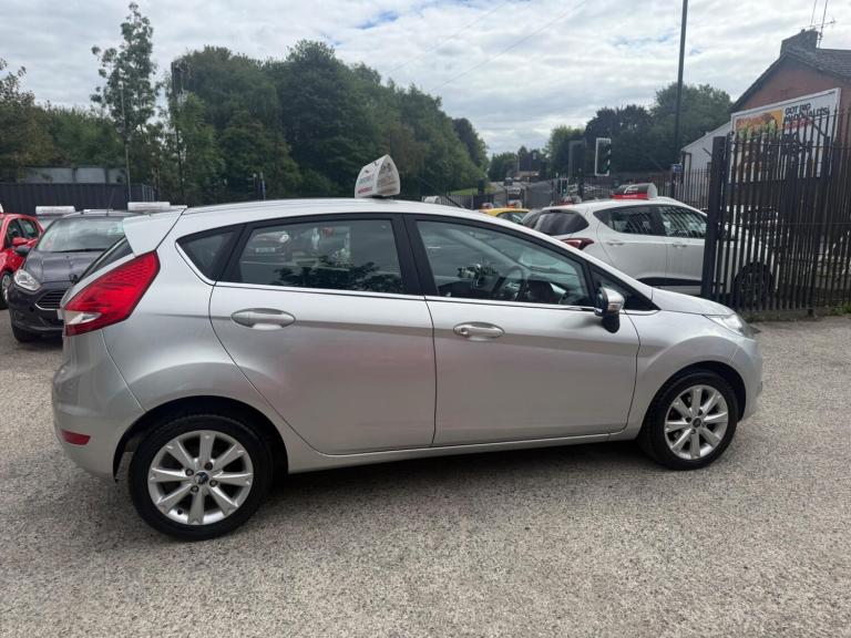 2010 Ford Fiesta 1.25 Zetec 5dr HATCHBACK Petrol Manual