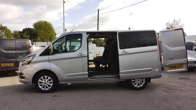 2019 Ford Transit Custom 320 LIMITED L1 SWB 6 SEATER DOUBLE CAB COMBI CREW VAN WITH AIR CONDITION...