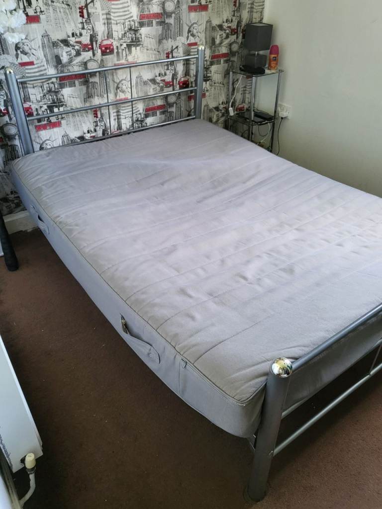 Double beds frame 