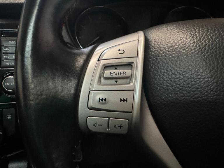 2015 Nissan Qashqai 1.2 DIG-T n-tec+ 2WD Euro 5 (s/s) 5dr HATCHBACK Petrol Manual