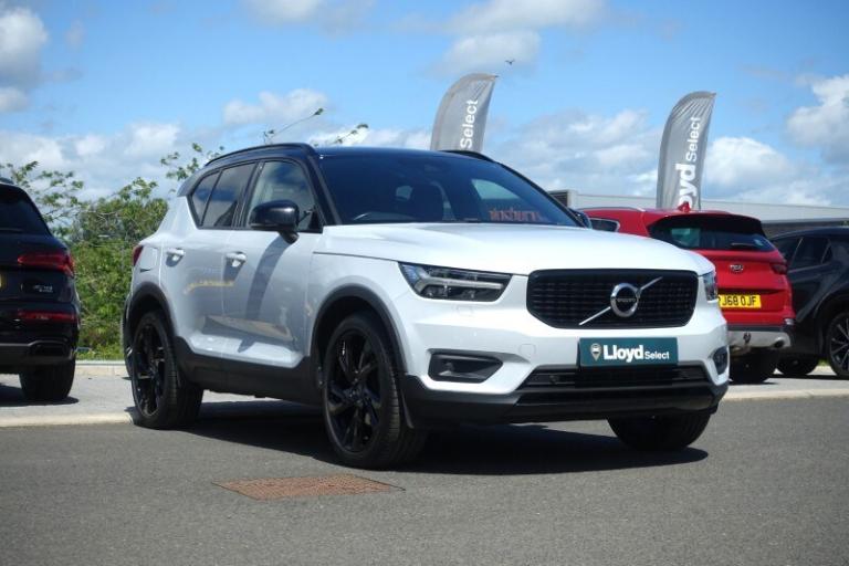 VOLVO XC40 2.0 B4P R DESIGN Pro 5dr Auto