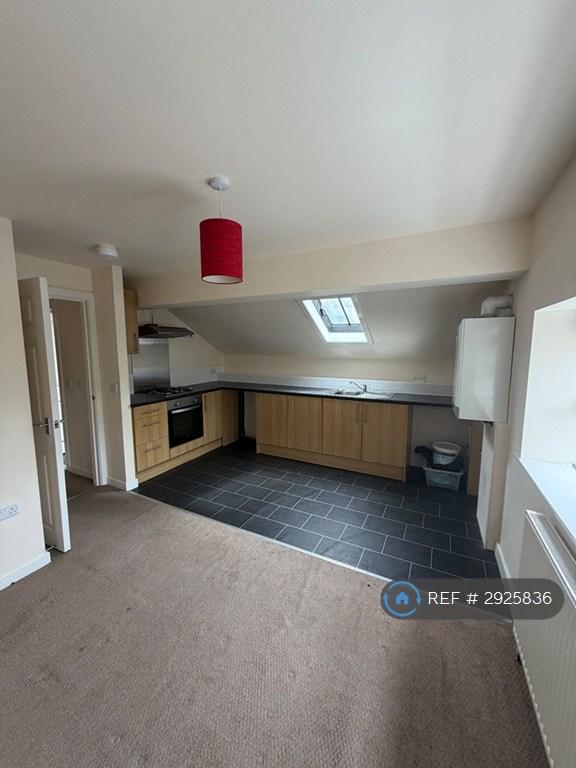 1 bedroom flat in Old Cawsey, Sowerby Bridge, HX6 (1 bed) (#2925836)