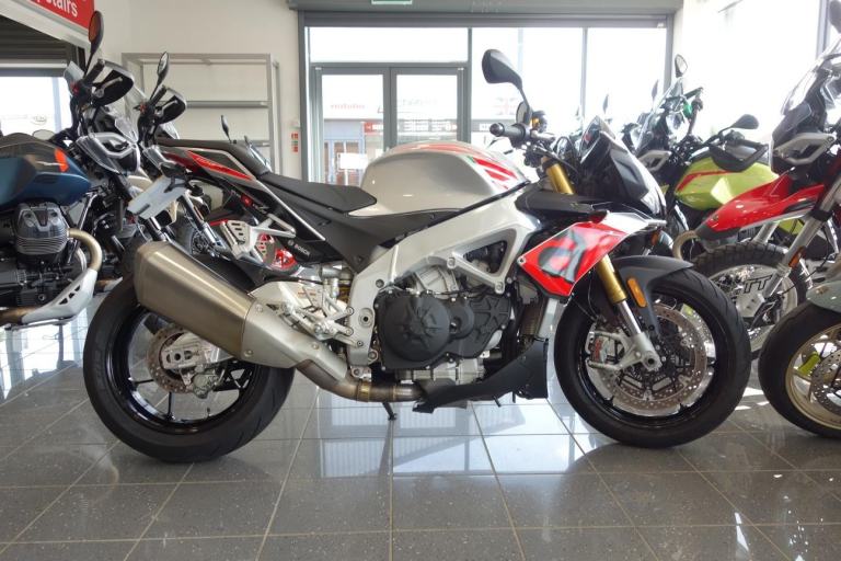 Aprilia Tuono V4 1100, 2017, Full Service History
