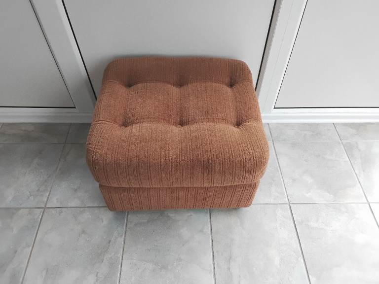 FOOT STOOL