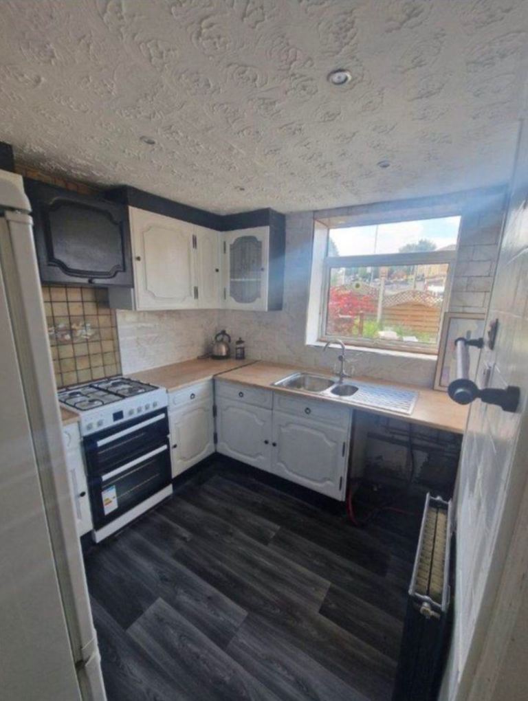 Spacious 3 Bed House To Let BD15