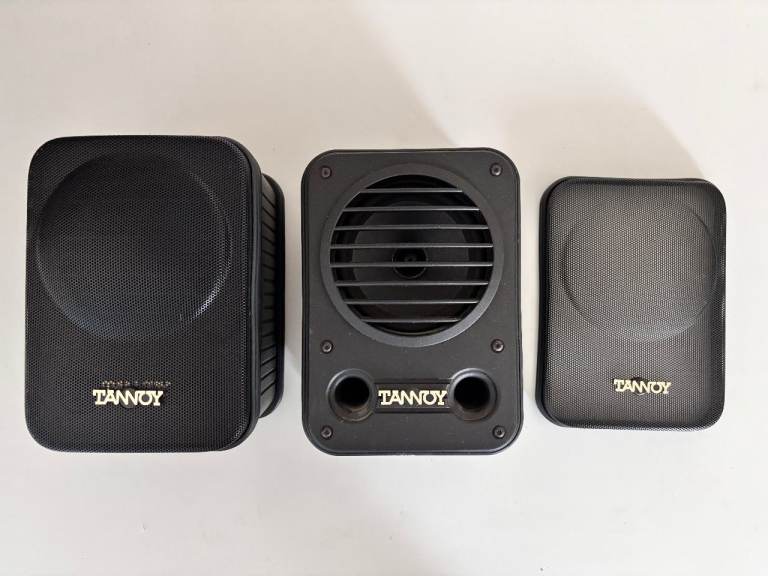 *V* TANNOY bookshelf speaker in great cosmetic condition. £25 ONLY