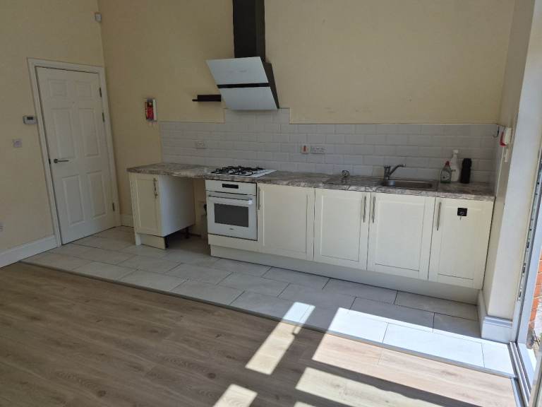 1 bed flat