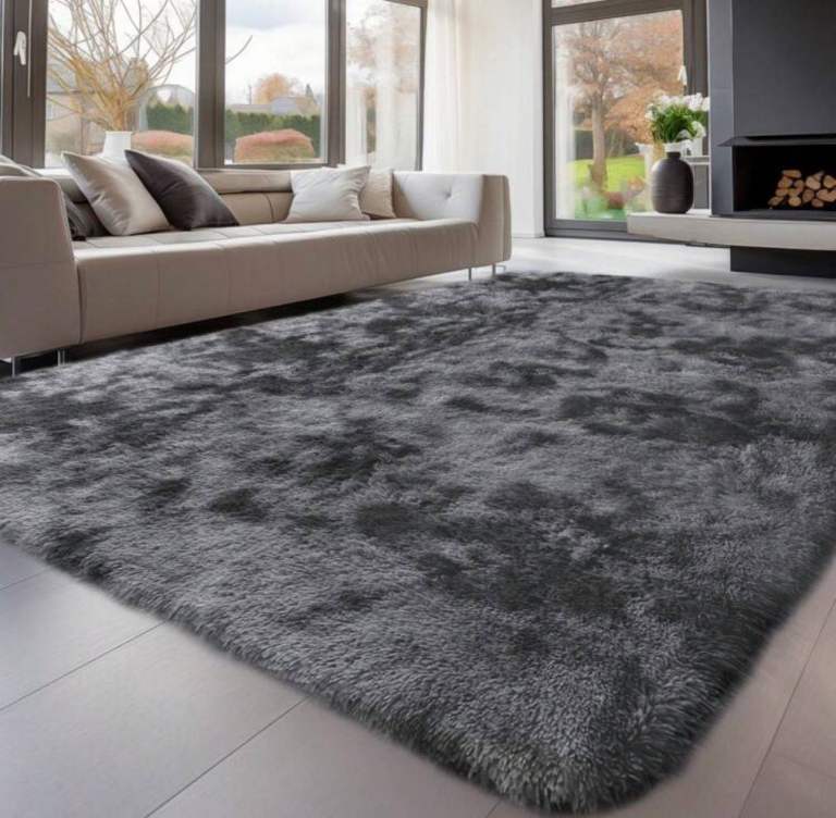 Fuffly rug