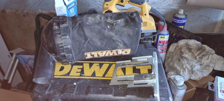 Dewalt planer 240v 