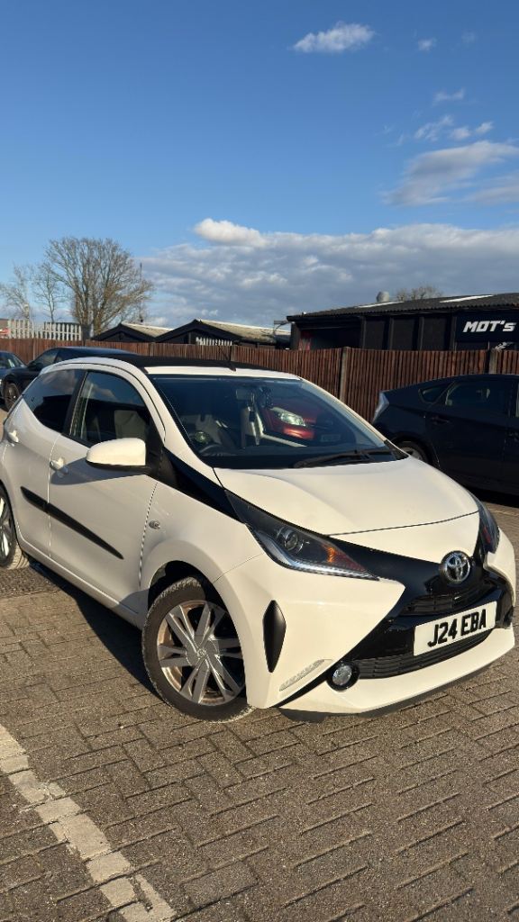 Toyota, AYGO, Hatchback, 2016, Semi-Auto, 998 (cc), 5 doors
