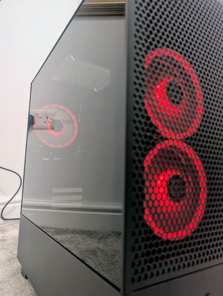 Gaming PC - RTX 4060, Ryzen 5 5500, 16GB RAM, 1TB SSD
