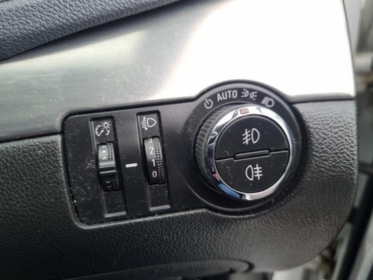 2014 Vauxhall Mokka 1.7 CDTi SE 5dr HATCHBACK Diesel Manual