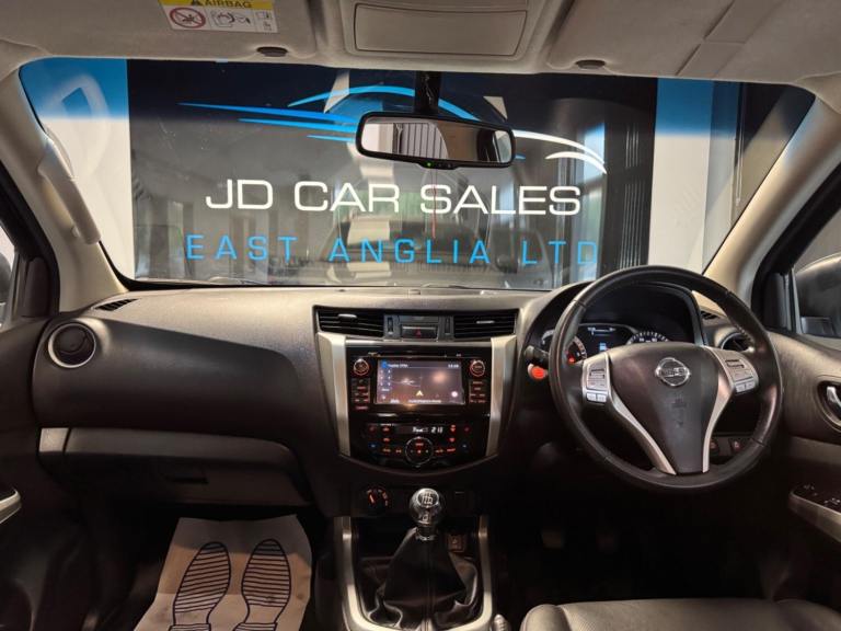 2018 Nissan Navara 2.3 dCi Tekna 4WD Euro 6 (s/s) 4dr PICK UP Diesel Manual