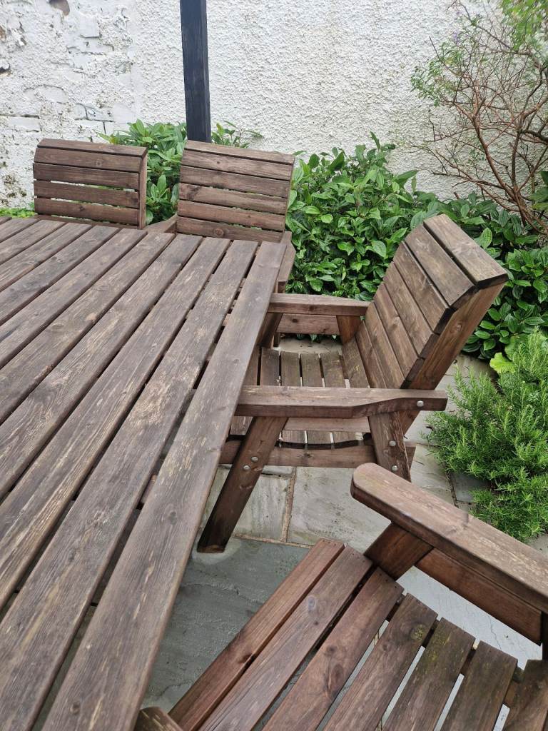 Charles Taylor 8 seater dining table & chairs