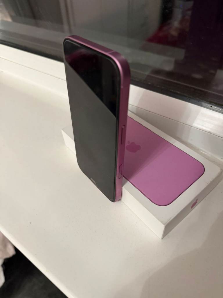 Iphone 16 Pink