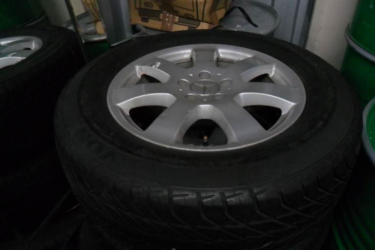 MERCEDES-BENZ 4X TYRES 235/65r17 